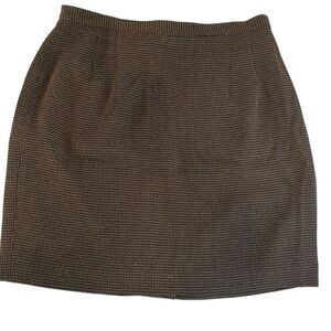 Gianni black and brown tiny houndstooth skirt size 12 fits more like a 10